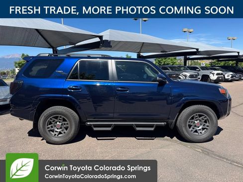 Used 2023 Toyota 4Runner TRD Off-Road Premium w/ Moonroof Package AWD/4WD image 9
