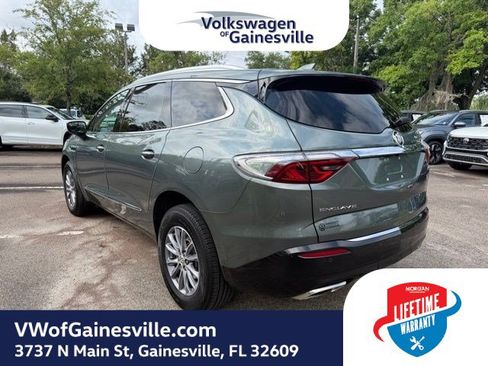 Used 2024 Buick Enclave Essence FWD image 4