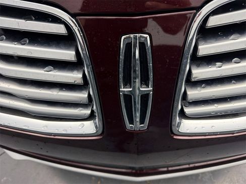 Used 2017 Lincoln MKC Reserve w/ Lincoln MKC Climate Package image 33