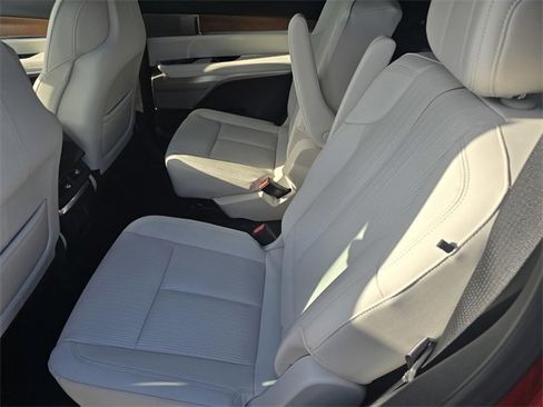 New 2026 Cadillac Vistiq Sport w/ LPO, Floor Liner Package image 12