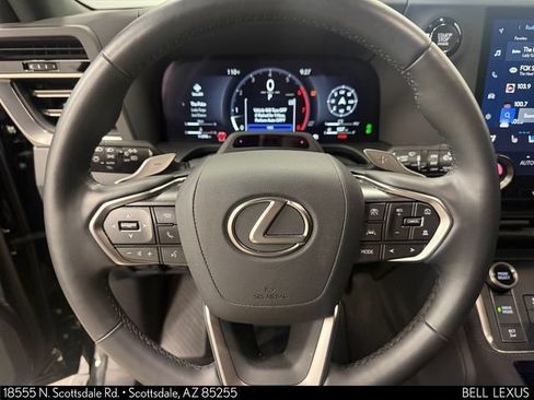 Used 2025 Lexus GX 550 AWD/4WD image 20