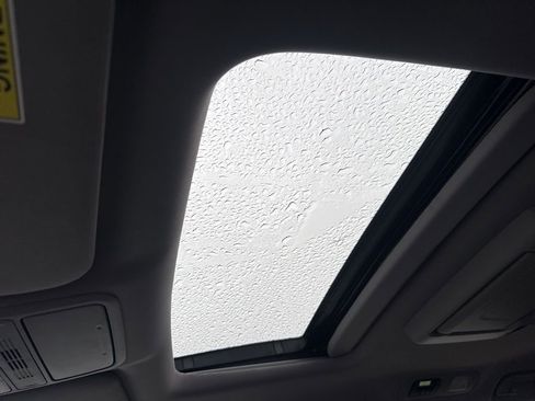 Used 2019 Honda Odyssey EX-L image 18