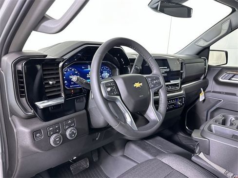 New 2026 Chevrolet Silverado 1500 LT image 10
