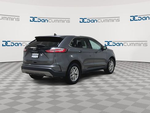 Used 2024 Ford Edge SEL AWD/4WD image 9