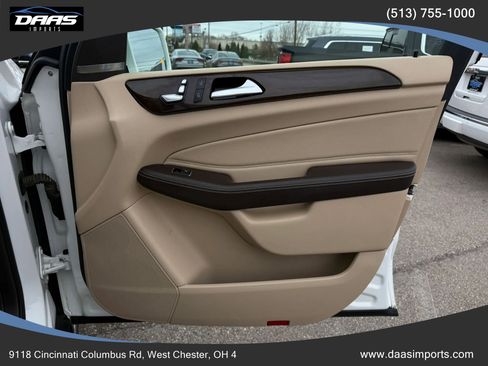 Used 2018 Mercedes-Benz GLE 350 GLE 350 4MATIC Sport Utility 4 w/ Premium 1 Package image 35