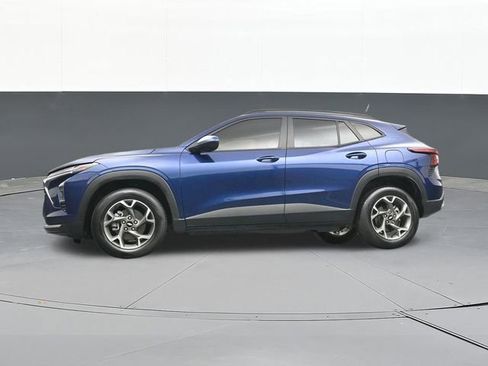 Used 2024 Chevrolet Trax LT w/ Driver Confidence Package image 58