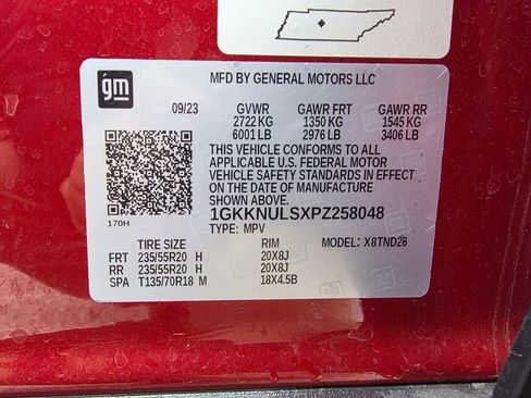 Used 2023 GMC Acadia SLT w/ Elevation Edition image 31