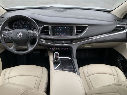 Used 2019 Buick Enclave Essence FWD image 52