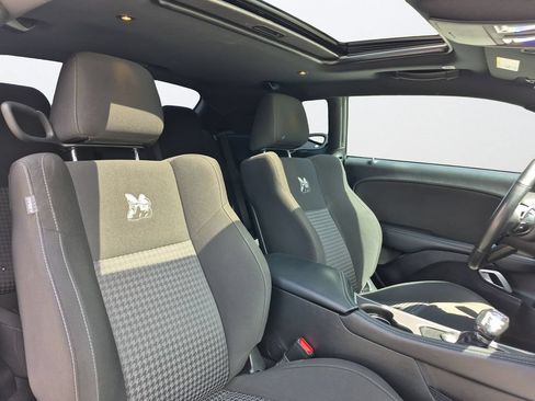 Used 2022 Dodge Challenger R/T Scat Pack RWD image 20