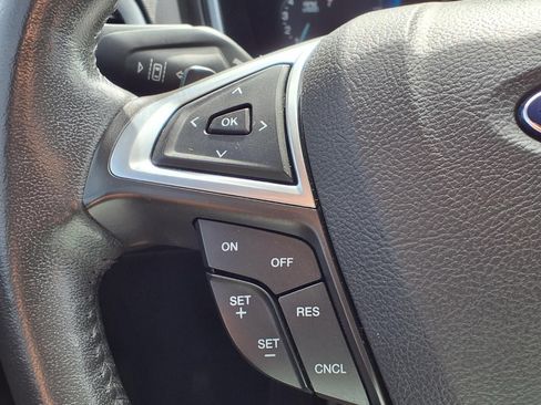 Used 2016 Ford Fusion Titanium AWD/4WD image 27