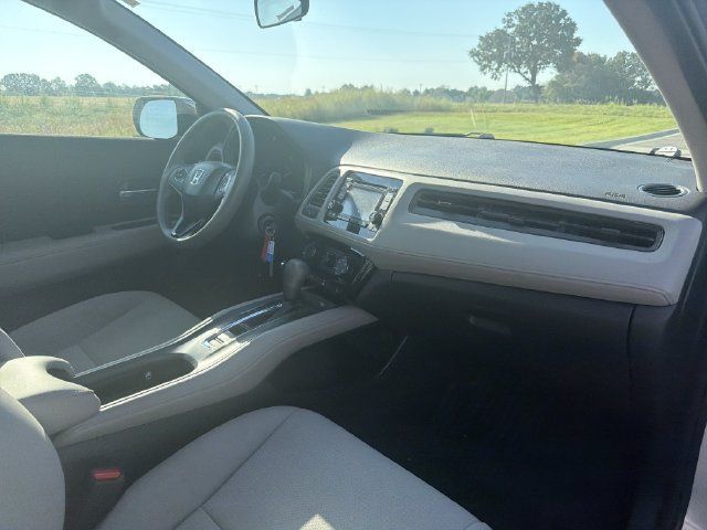 Used 2022 Honda HR-V LX image 14