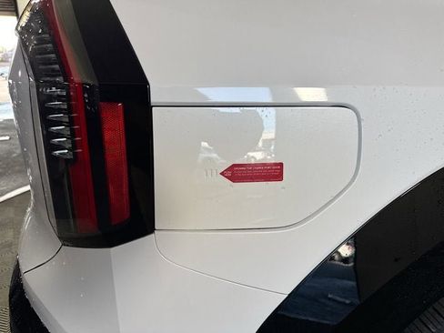 New 2026 Kia EV9 Land w/ Nightfall Edition Package image 12