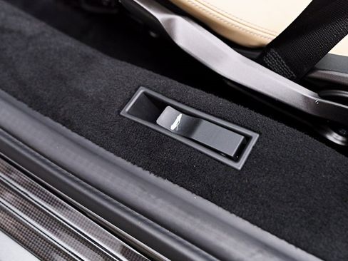 Used 2022 Ferrari F8 Tributo image 46