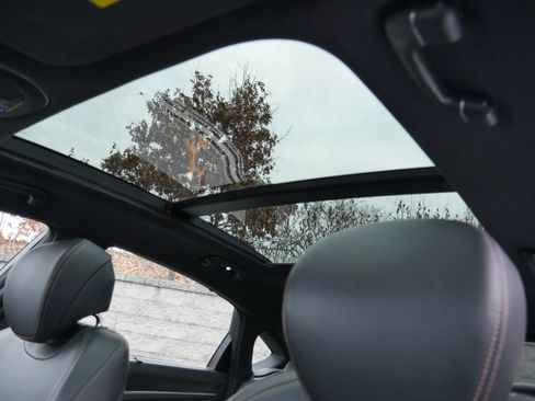 Used 2019 Genesis G80 3.3T Sport image 15