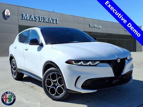 New 2025 Alfa Romeo Tonale AWD image 1