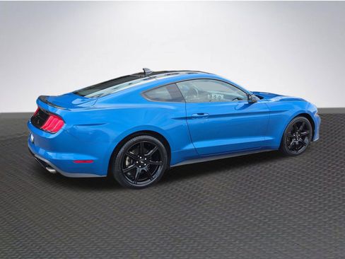 Used 2020 Ford Mustang Premium w/ Equipment Group 201A RWD image 5