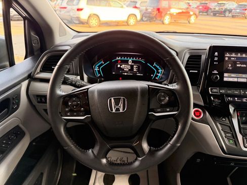 Used 2018 Honda Odyssey EX-L image 21