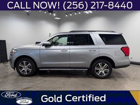 Used 2022 Ford Expedition XLT RWD image 3