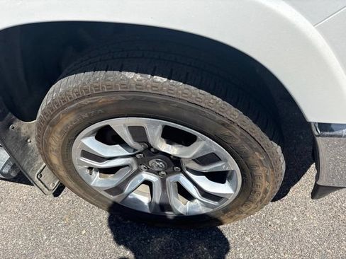 Used 2019 RAM 1500 Laramie Longhorn w/ Trailer Tow Group AWD/4WD image 5
