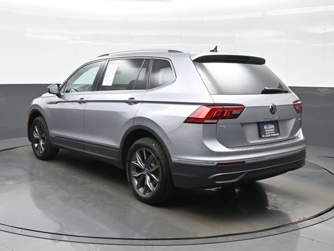 Used 2022 Volkswagen Tiguan SE AWD/4WD image 4