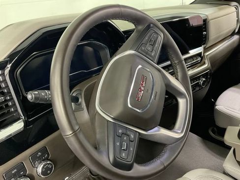 Used 2024 GMC Sierra 1500 SLE AWD/4WD image 24