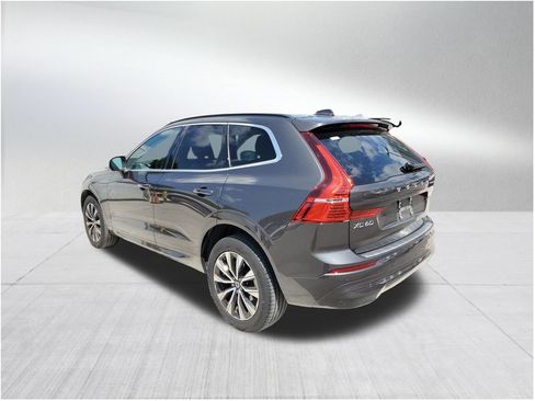Certified 2023 Volvo XC60 B5 Core w/ Climate Package image 3