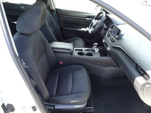 Used 2021 Nissan Altima 2.5 S w/ Driver Assist Package FWD image 16
