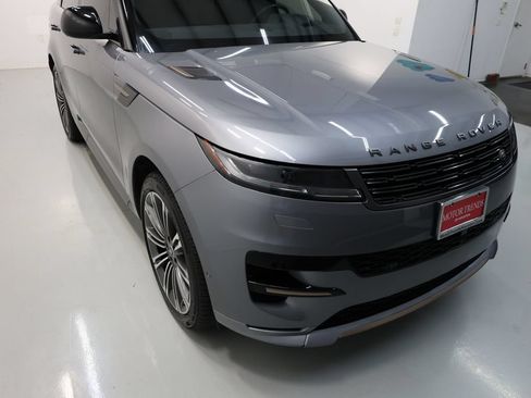 Used 2025 Land Rover Range Rover Sport Dynamic SE AWD/4WD image 56