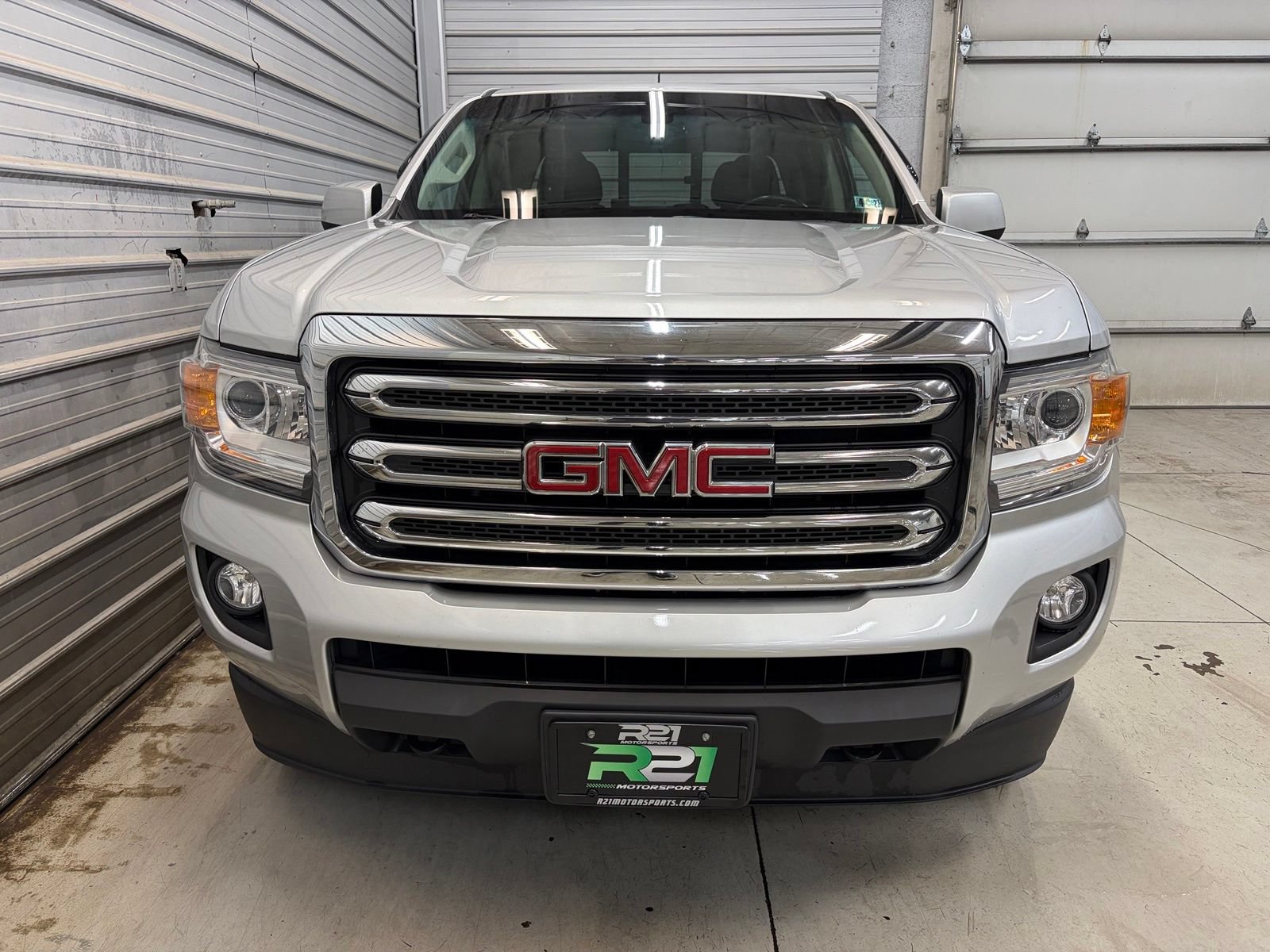 Used 2018 GMC Canyon SLE w/ SLE Convenience Package AWD/4WD image 2