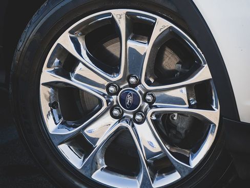 Used 2014 Ford Escape SE w/ Equipment Group 201A image 23