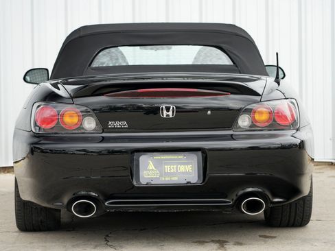 Used 2005 Honda S2000 image 11