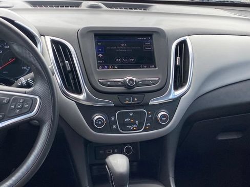 Used 2022 Chevrolet Equinox LS w/ Driver Confidence II Package AWD/4WD image 10