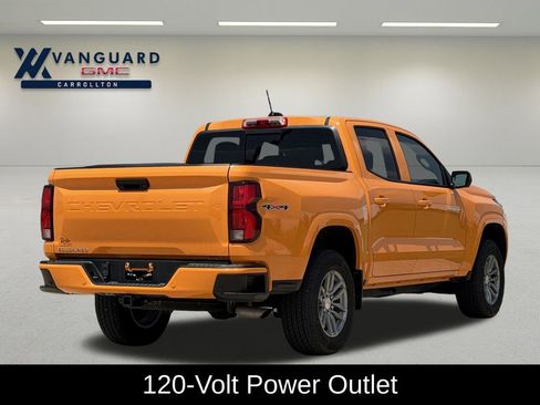 Used 2025 Chevrolet Colorado LT w/ LT Convenience Package AWD/4WD image 10