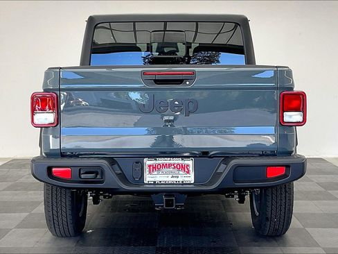 New 2026 Jeep Gladiator Sport image 3