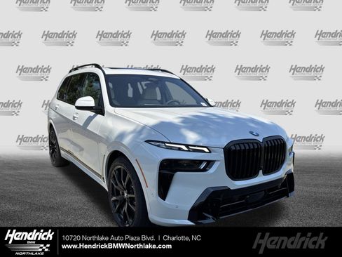 New 2027 BMW X7 xDrive40i w/ M Sport Package AWD/4WD image 1