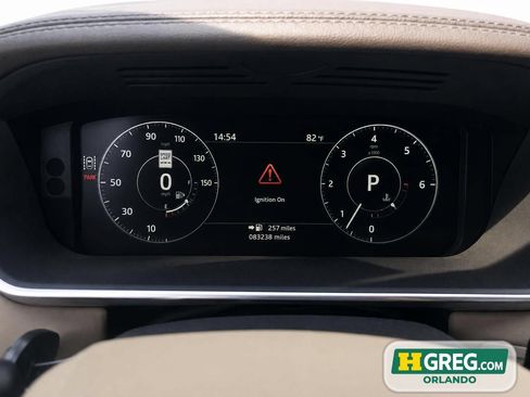 Used 2017 Land Rover Range Rover HSE AWD/4WD image 12