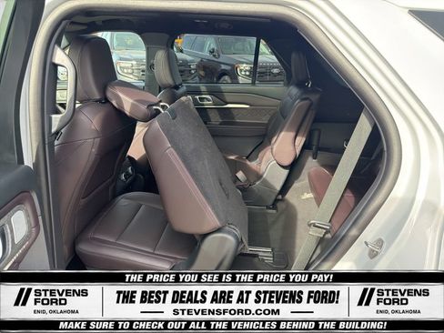Used 2025 Ford Explorer Platinum w/ LUX Leather Package AWD/4WD image 36
