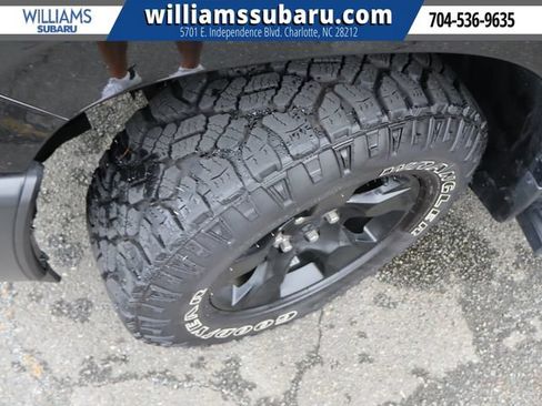 Used 2025 RAM 1500 Warlock AWD/4WD image 39