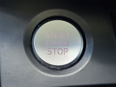 Used 2018 Audi Q5 2.0T Premium Plus w/ Premium Plus Package image 34