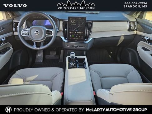 New 2026 Volvo XC90 B6 Plus w/ Protection Package Premier AWD/4WD image 5