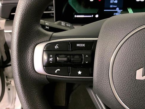 Certified 2025 Kia K5 LXS FWD image 18