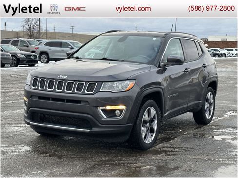 Used 2020 Jeep Compass Limited w/ Rear Convenience Group image 5