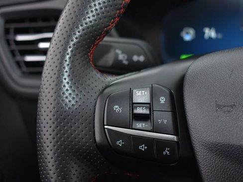 Used 2023 Ford Escape ST-Line Elite w/ Premium Technology Package image 17