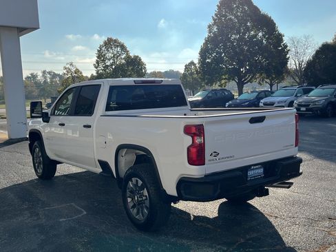 Certified 2025 Chevrolet Silverado 2500 Custom w/ Z71 Off-Road Package image 6