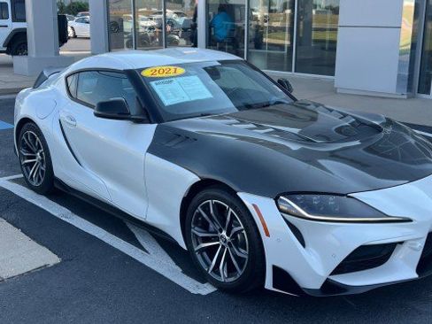Used 2021 Toyota Supra w/ Safety & Technology Package image 1