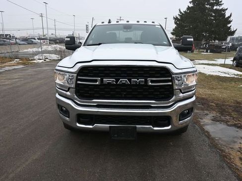Used 2024 RAM 3500 Big Horn image 13