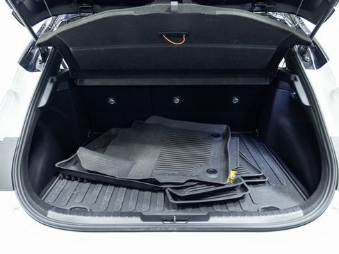 Used 2025 Toyota Corolla XSE image 9