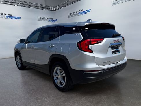 Used 2021 GMC Terrain SLE FWD image 7