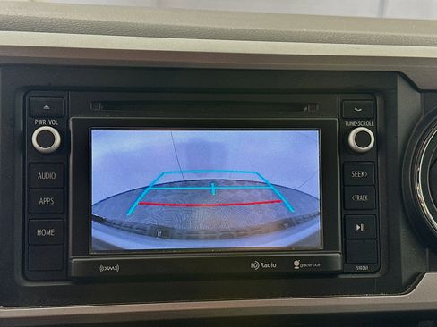 Used 2019 Toyota Tacoma SR5 image 21