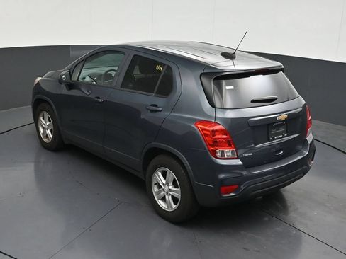 Used 2021 Chevrolet Trax LS w/ Tint and Cruise Package FWD image 17